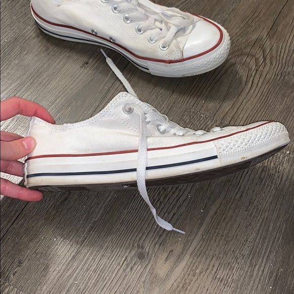 White converse - Picture 3 of 3